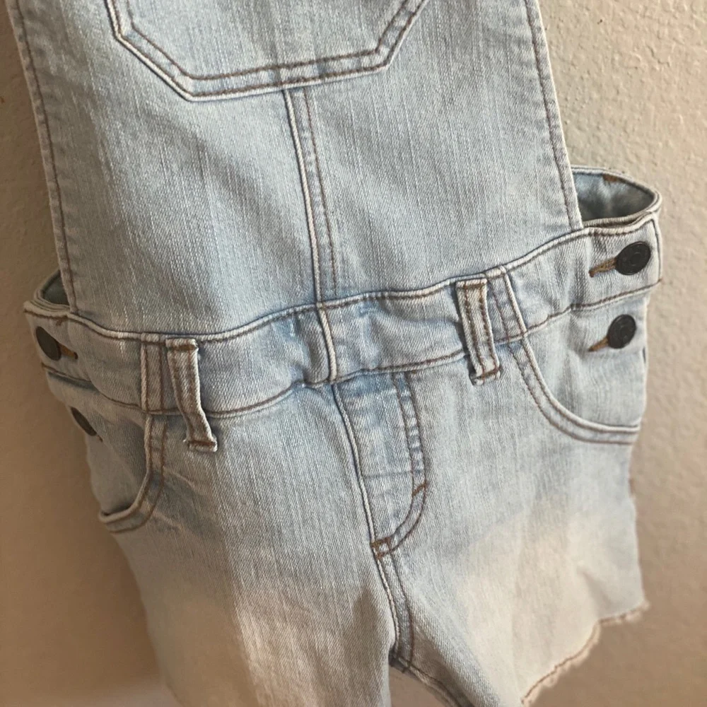 Cherokee Light Wash Stretch Denim Overall Shorts​​​​​​​​​